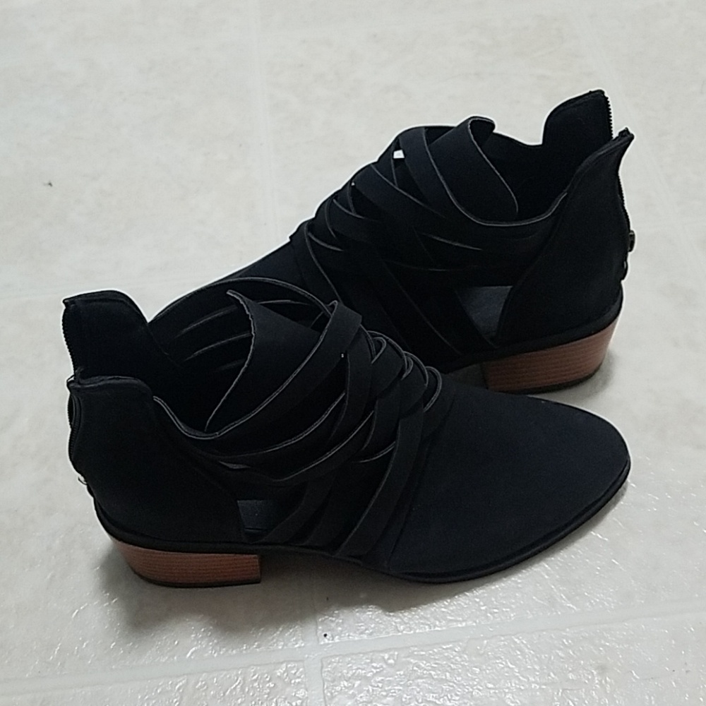 Ankle boots never worn